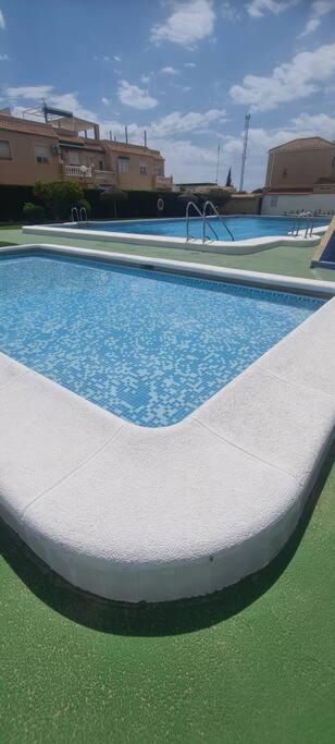 Bungalow Avec Piscine تورّيفيِخا المظهر الخارجي الصورة