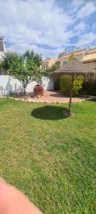 Bungalow Avec Piscine تورّيفيِخا المظهر الخارجي الصورة