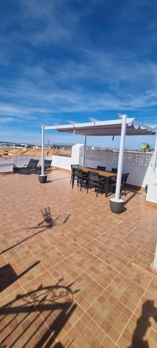Bungalow Avec Piscine تورّيفيِخا المظهر الخارجي الصورة